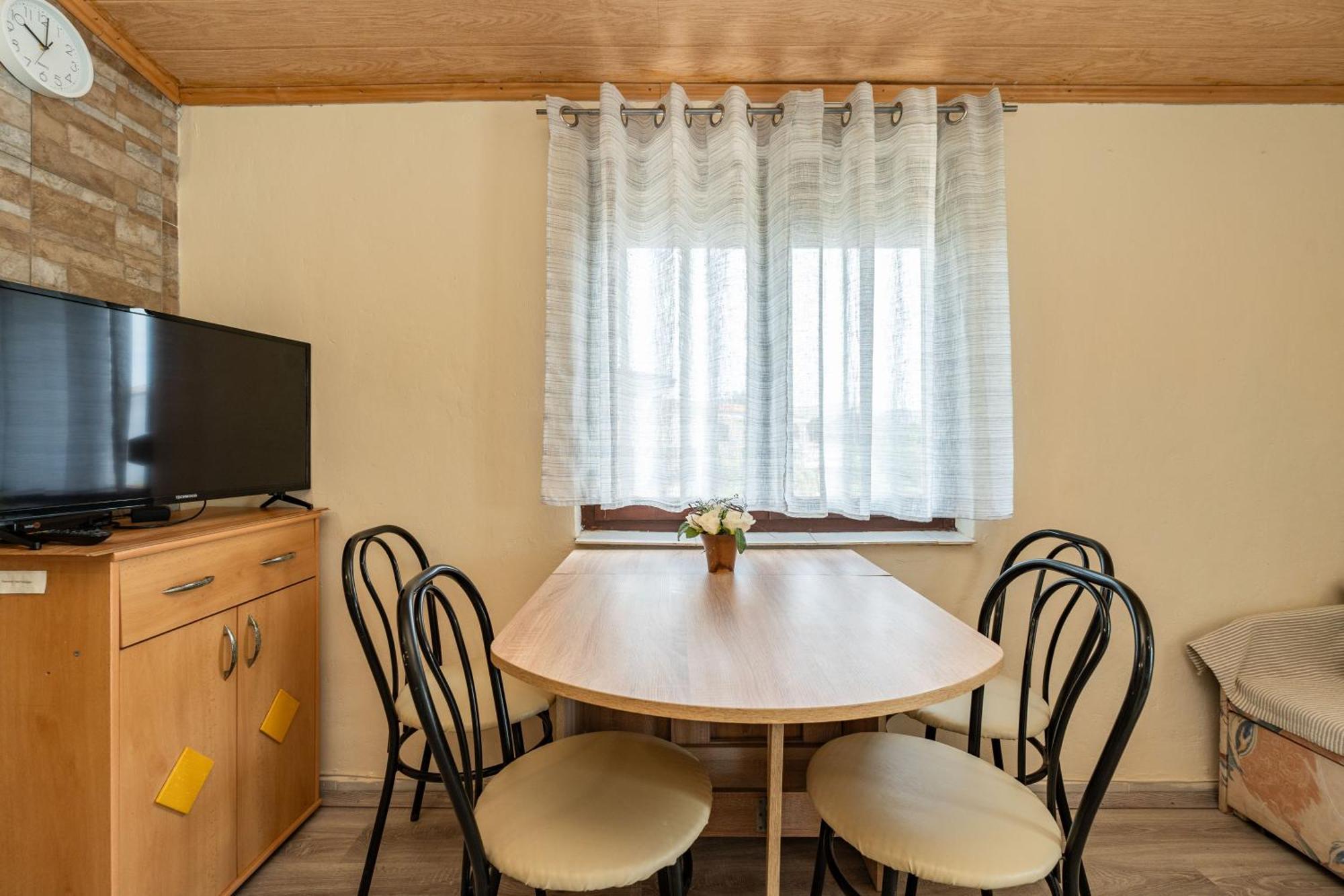 Apartmani Prpic Vir Eksteriør billede